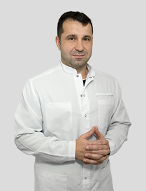 Ахадов Руслан Ахадович - врач-флеболог высшей категории, сердечно-сосудистый хирург, кандидат медицинских наук